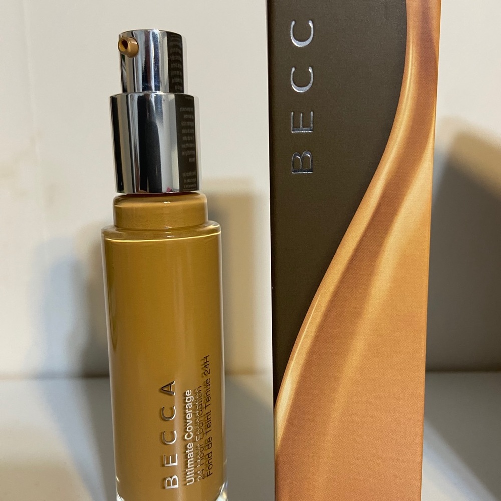 Becca Ultimate Cover Foundation- Bamboo